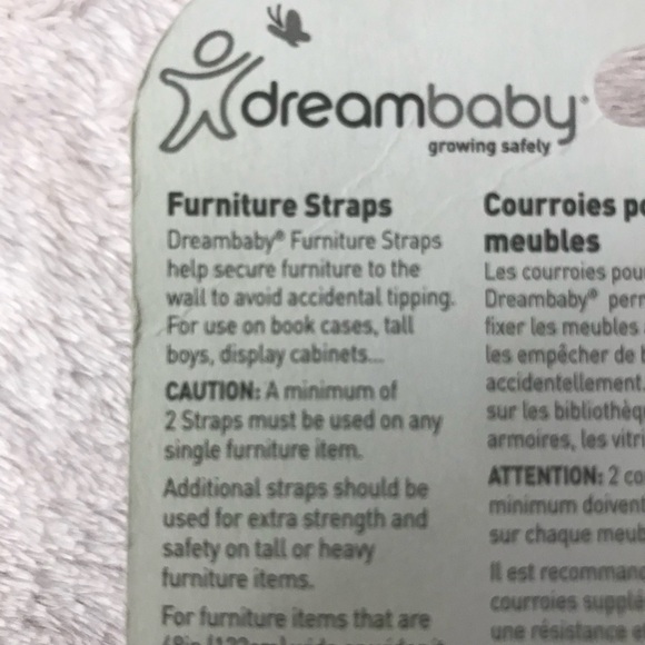 ✨✨5/$10✨✨Dreambaby 2 Furniture Straps Helps Secure Furniture To Wall Prevents - Picture 10 of 11